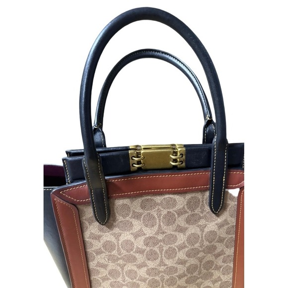 Coach 1941 Troupe Tote Signature Logo Red and Black Leather with matching wallet - Picture 4 of 10